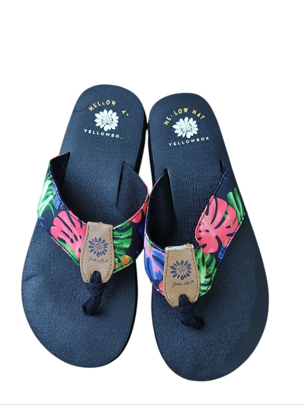 Yellow Box Mellow Mat Tropical Print Flip Flops - Picture 2 of 4